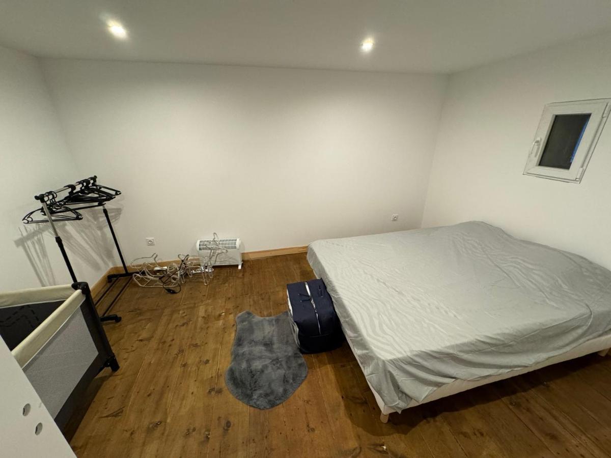 Charmant Grand Appartement Serdinya ภายนอก รูปภาพ